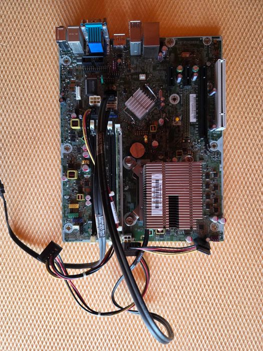 placa de baza HP Compaq Pro 6300 si procesor INTEL Pentium G645