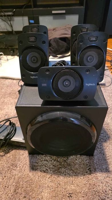 Продам мощную акустику Logitech Z906