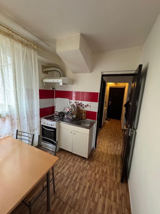 Inchiriez apartamant 2 camere drumul taberei plaza rom bd timisoara