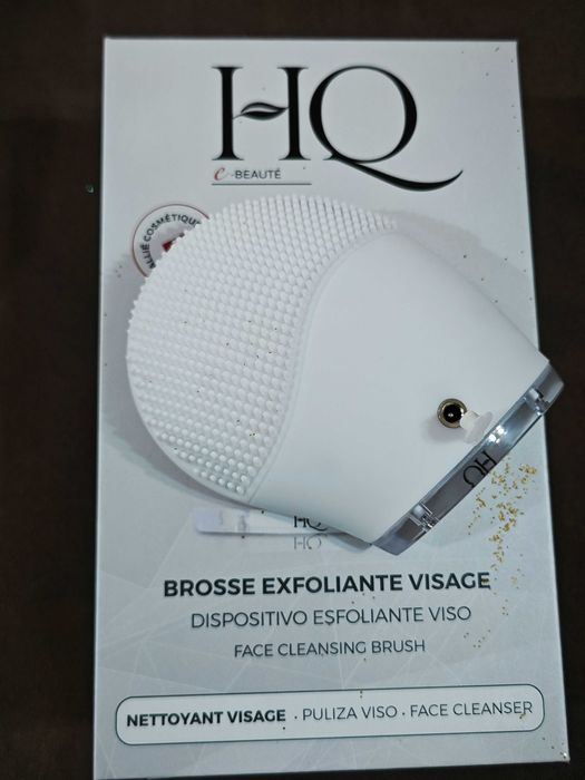Нова Ексфолираща четка за почистване на лицето HQ