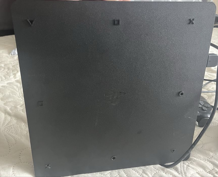 Playstation 4 slim 1TB