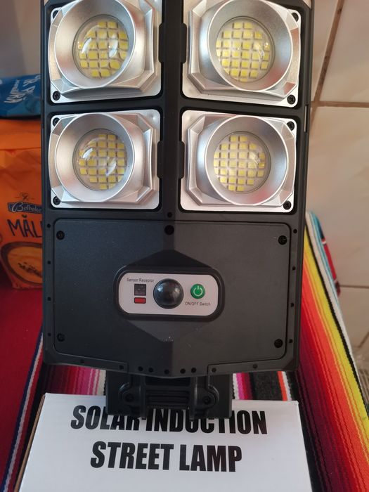 Lampă solară profesională