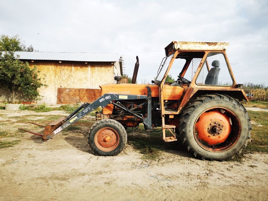 Vând tractor u650