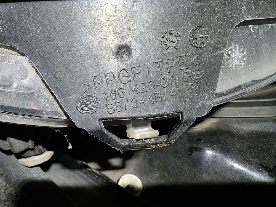 Десен фар мерцедес Е клас  mercedes W212