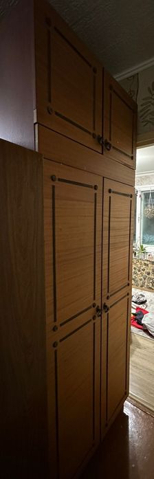 Отдам плательный шкаф