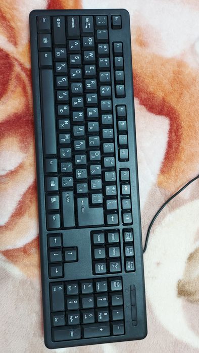 Клавиатури с кабел