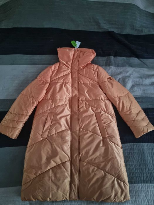 Дамско зимно яке Guess