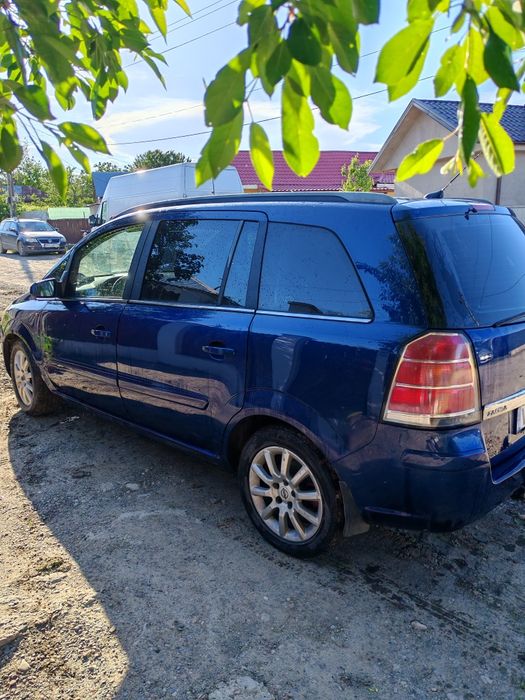 De vânzare !! Opel Zafira