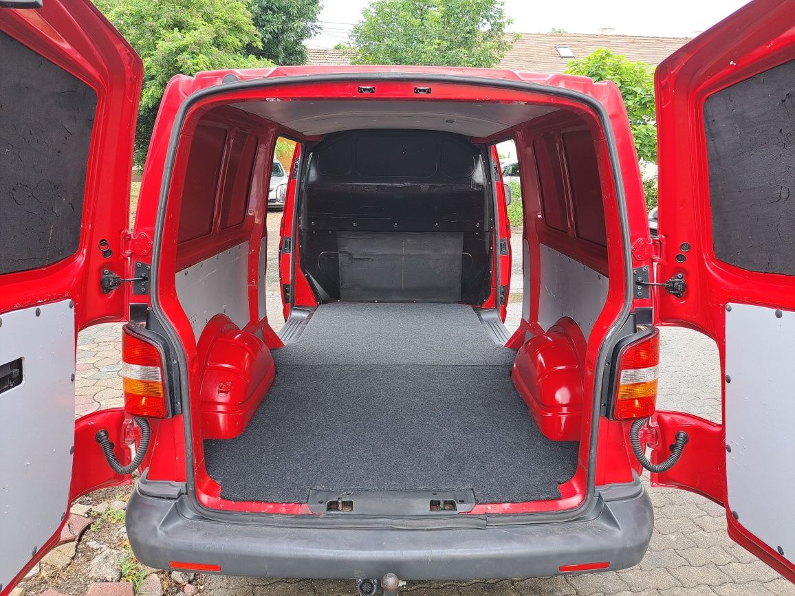 Vw. Transporter T5 1.9 lung 102cai 2xusi laterale 2008