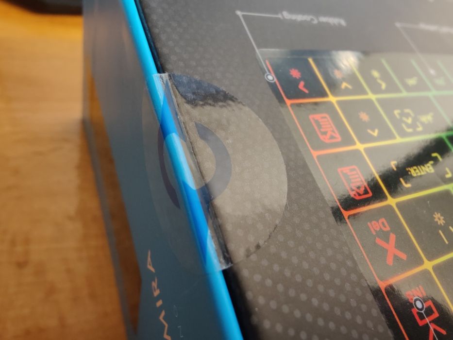 Aqirys Mira tastatura noua sigilata