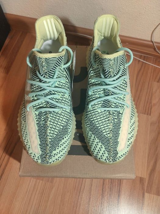 Yeezy 350 v2 marimea 44