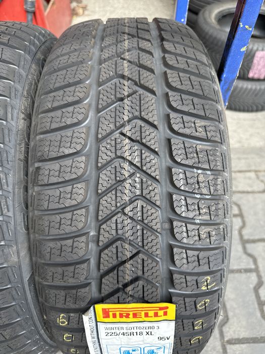 225/45/18 Pirelli Winter Sottozero 3 M+S