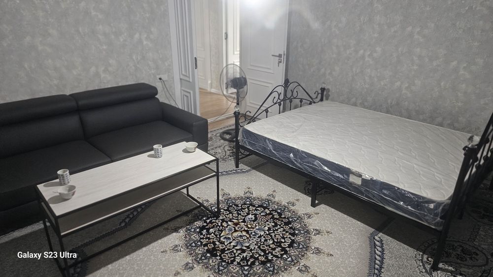 Kvartira Sotiladi( Продаётся квартира 73 м²!)Zarhal restoran yonida.