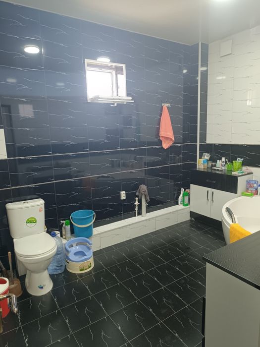 Продаётся участок,  дом 6 комнат, 213 м², 3.5 сотки Туркво. Срочно