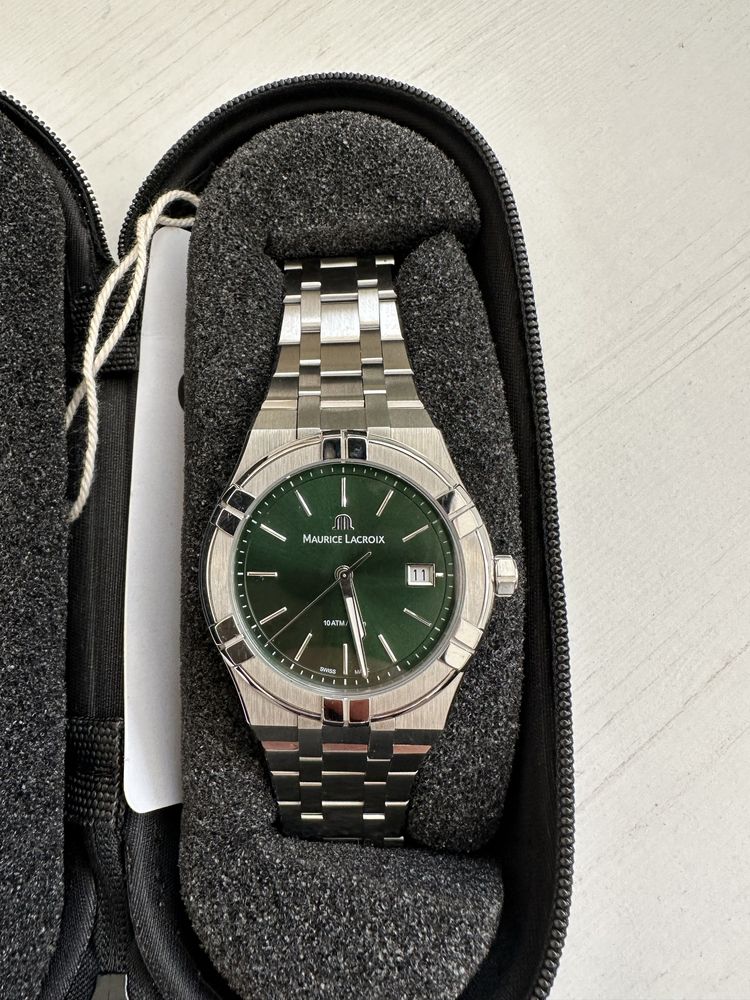 Maurice Lacroix Aikon 40 mm green dial