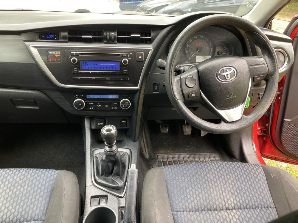 Тойота Аурис//Toyota Auris 1.4D4D 90кс/12-15г/ НА ЧАСТИ /