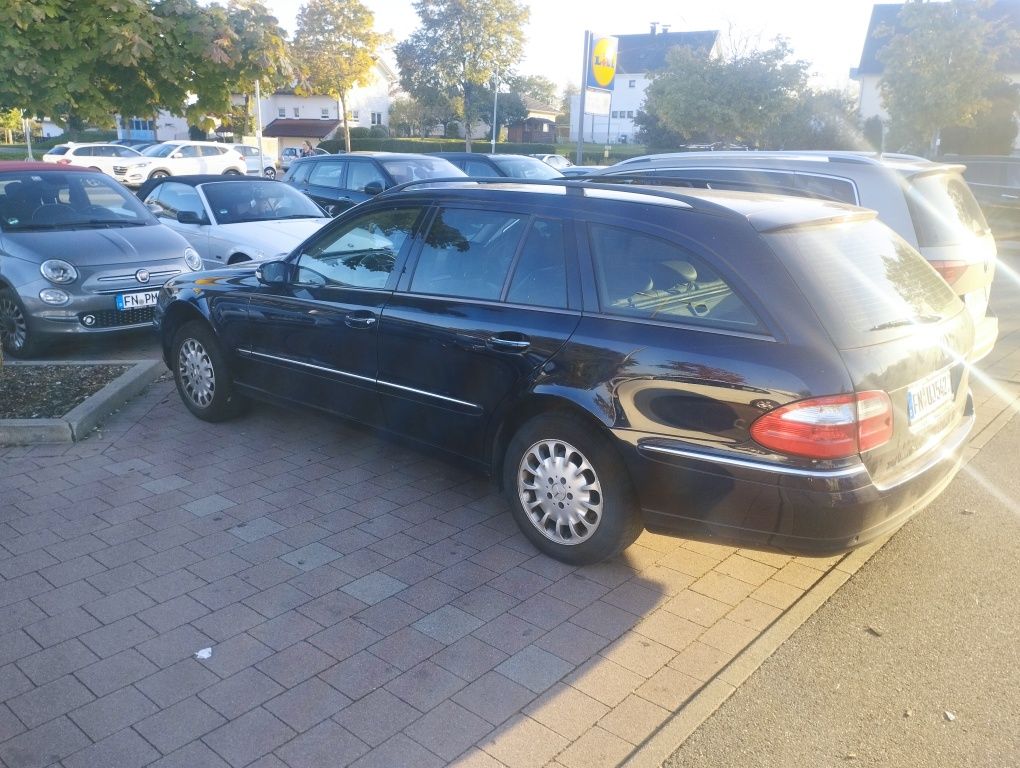 Vând/ schimb Mercedes E320