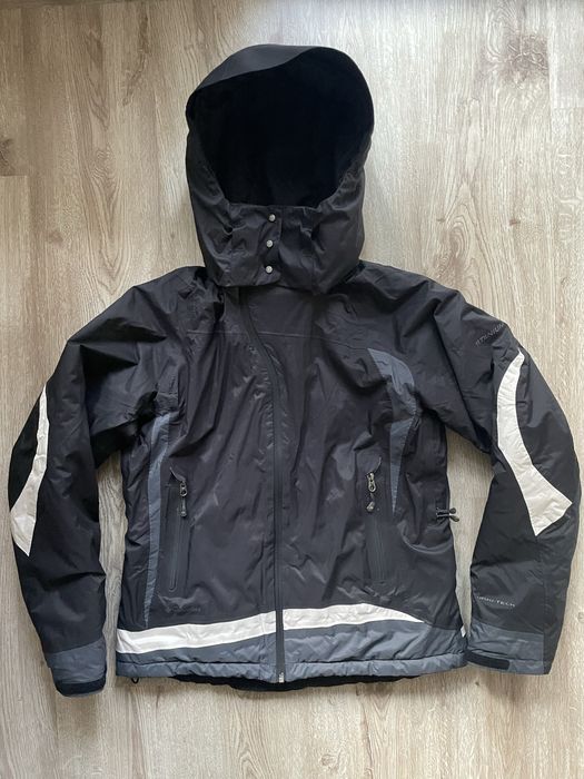 Bergans Helly Hansen Nike  ветровка пухено яке