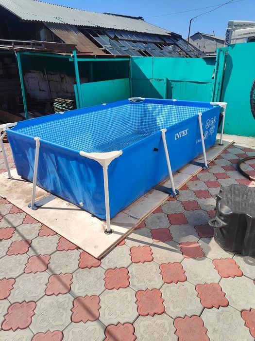 Бассейн каркасный Intex