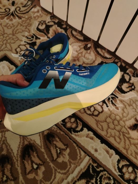 Sportivni krosofka orginal va yengil