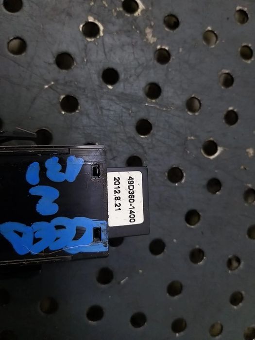 Buton avarii kia ceed 2 jd 49d3601400
