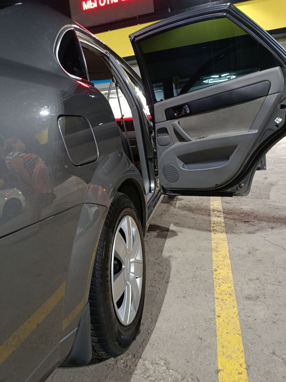 Srochna pradayusvoyu jentru v ideyalnom  sostayani zvanite luboye  vre