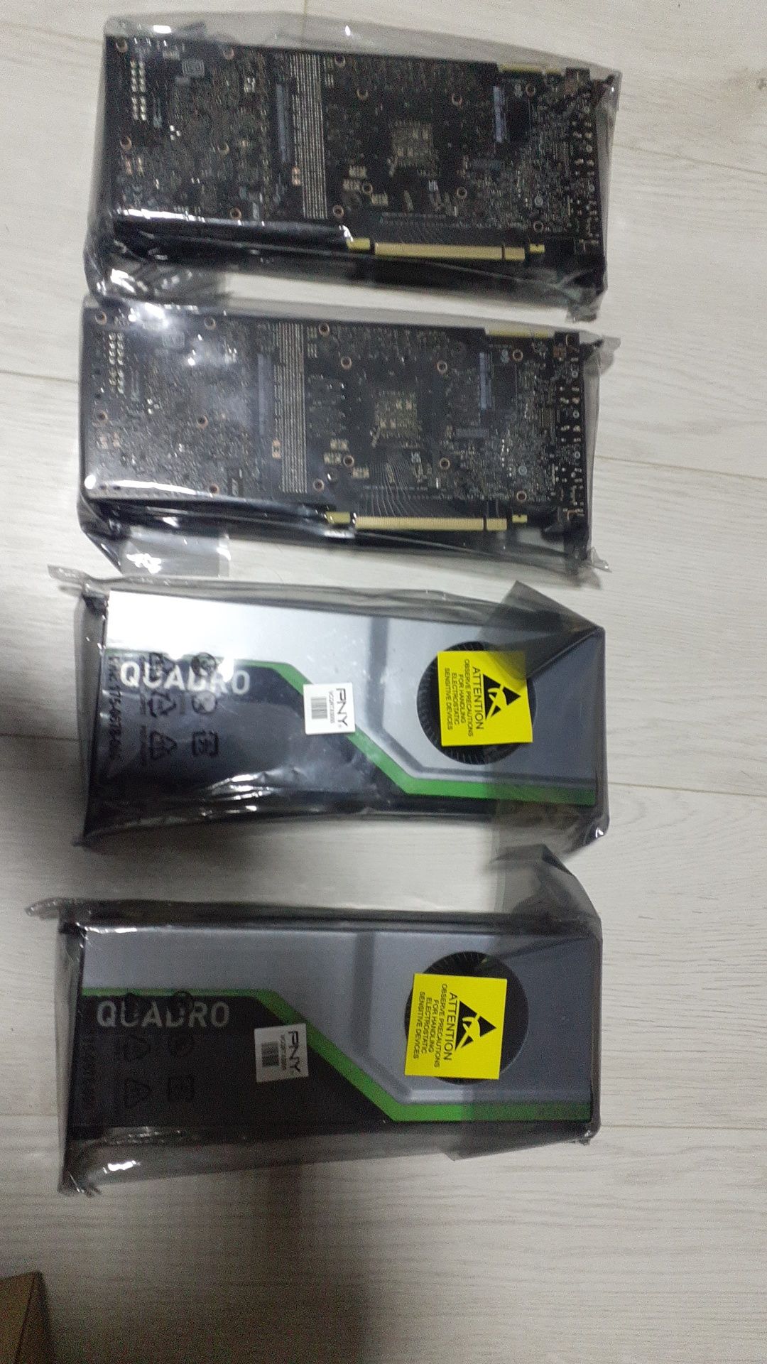 Vând Quatro rtx și asus Strix gtx 1080