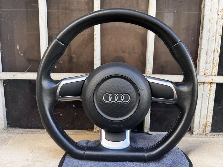 Скосен волан с airbag Audi TT S3 S4 S5 RS3 RS5 A3 A4 A5 A6 рязан волан