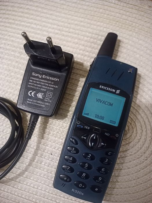 Ericsson- R320s..