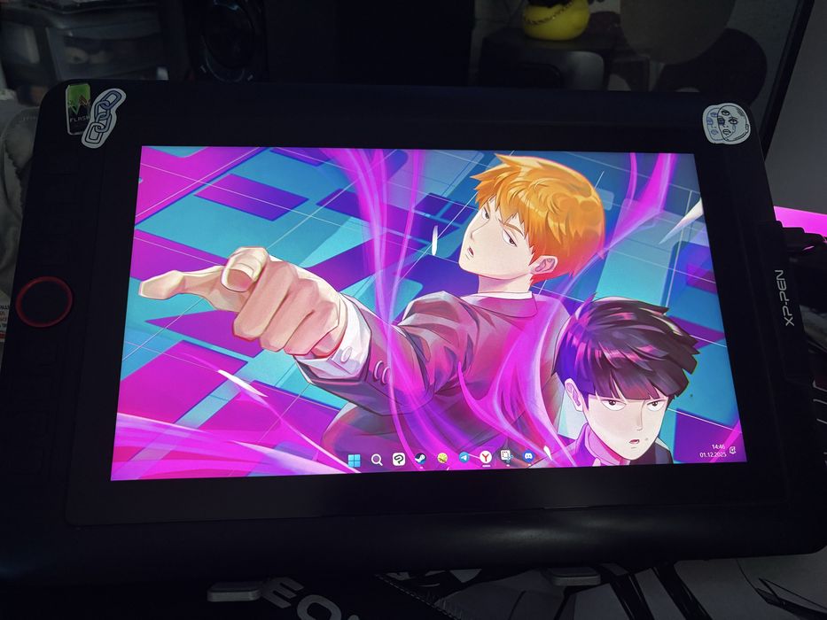 графический планшет с экранном