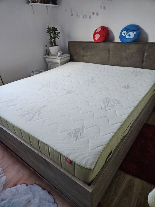 Pat dormitor 200x180 cu saltea