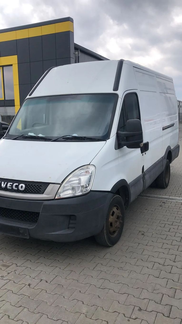 Dezmembram Iveco Daily 3.0 D an fabr. 2009