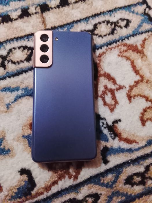 Samsung s21 5g в отличном состоянии
