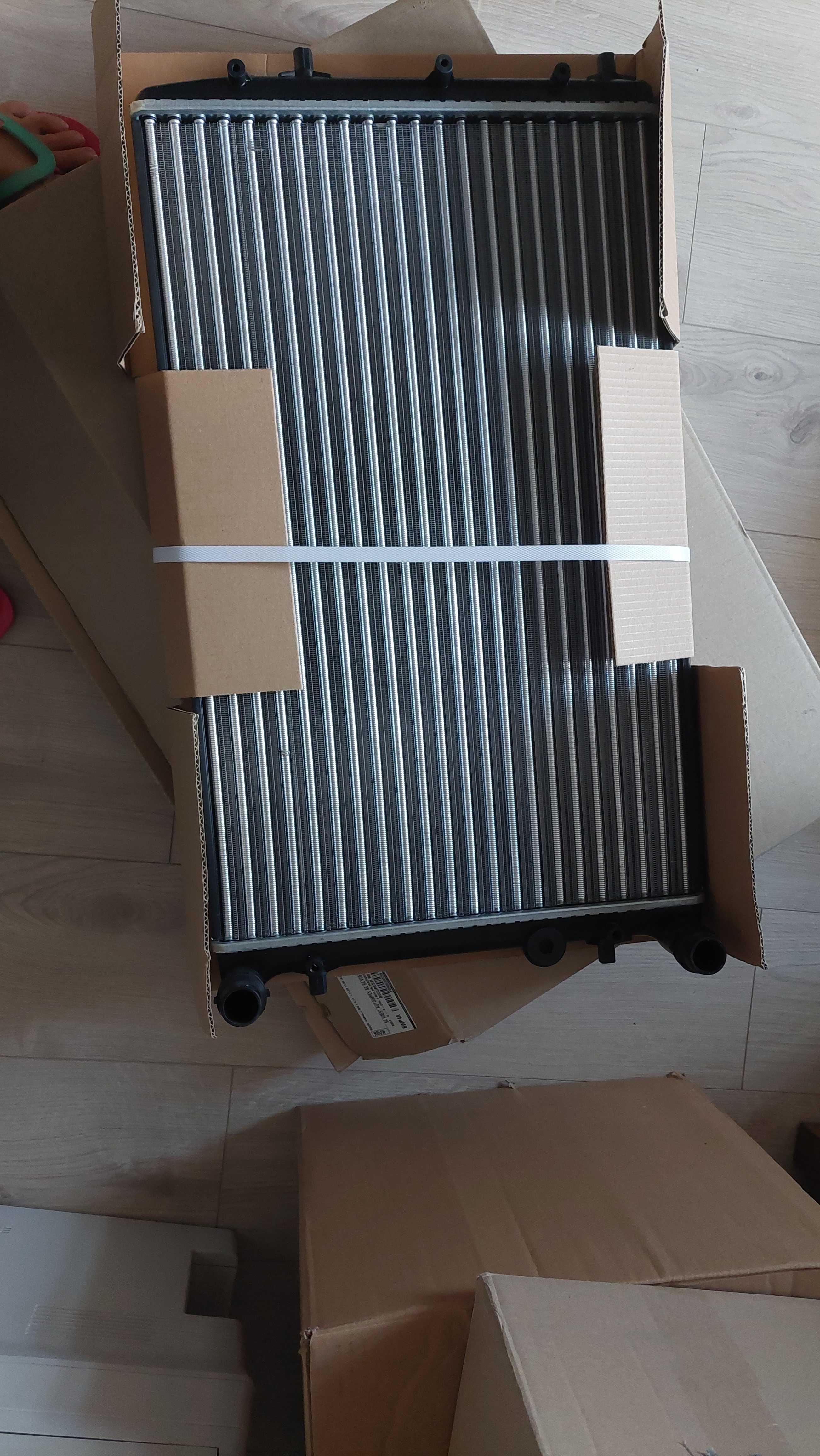 Radiator auto, nou,