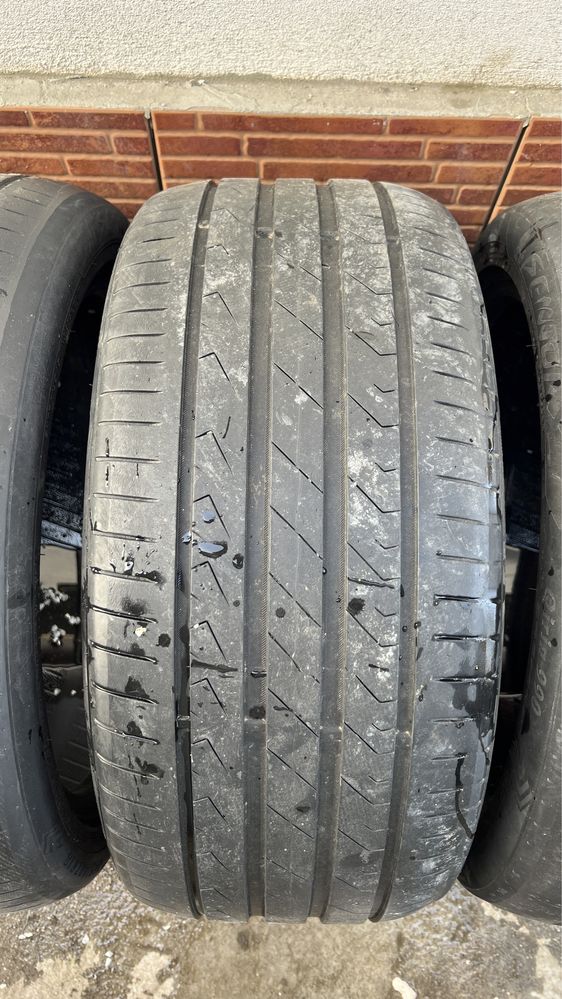 Vand 4 Anvelope 245/40R18 Vara