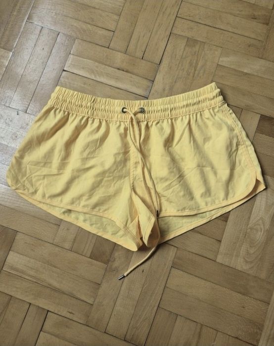 Pantaloni Scurți Damă Censored - Stil Modern și Confort, Mărimea S