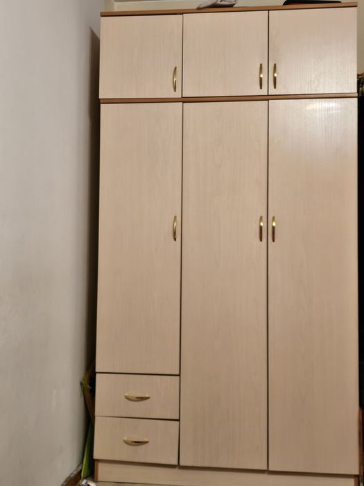 Шкаф для одежды бу