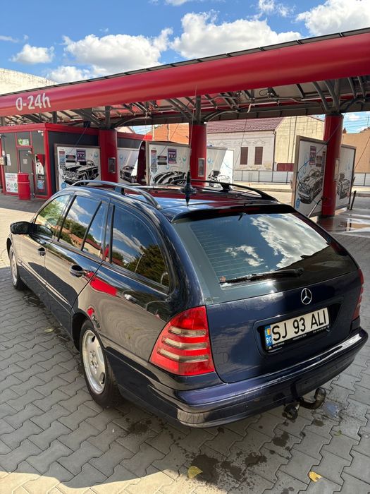 Mercedes benz C200