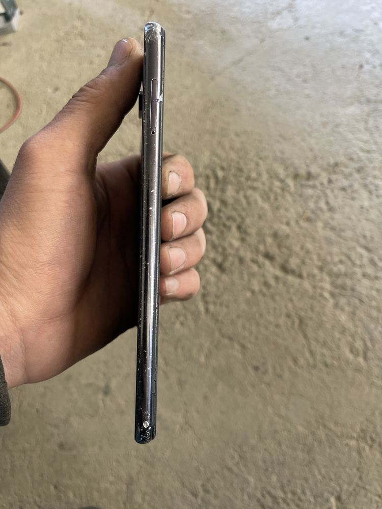 Mi 8 lite 64gb sotiladi