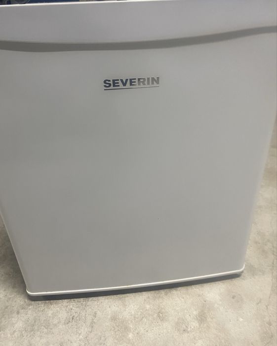 Хладилник мини бар