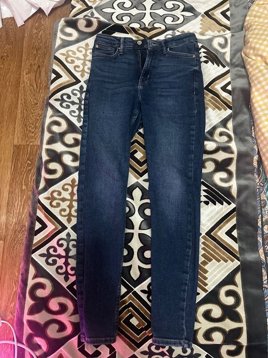 Джинсы женские mango