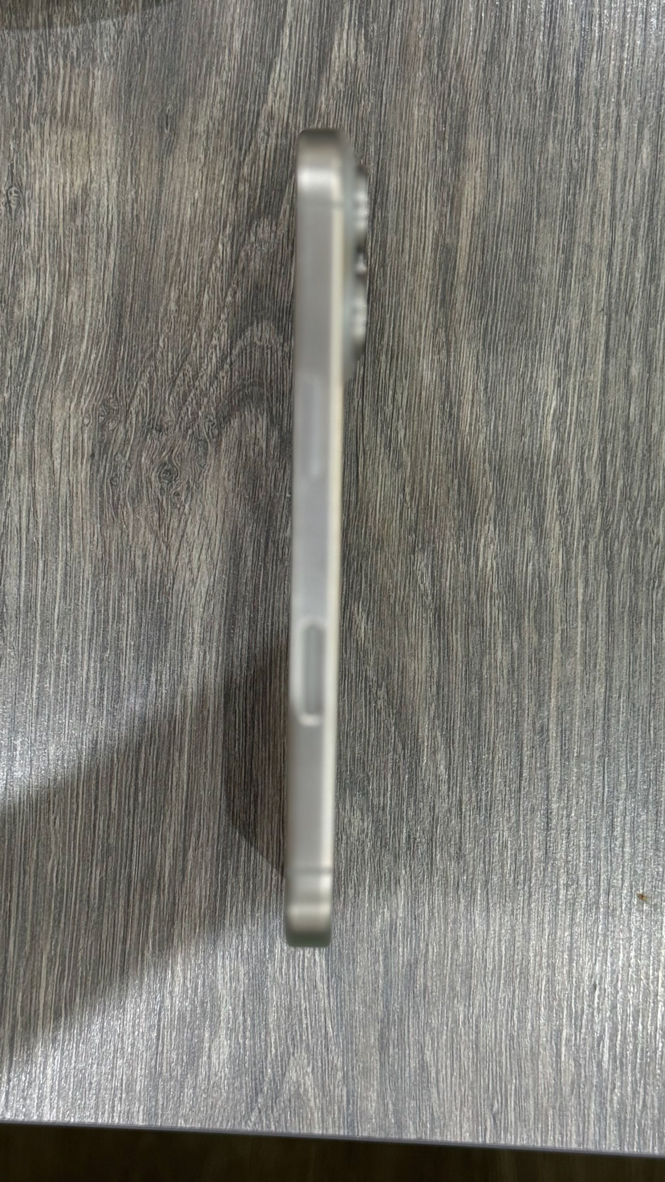 iPhone 16 Pro 128GB – Natural Titanium – Состояние идеальное!
