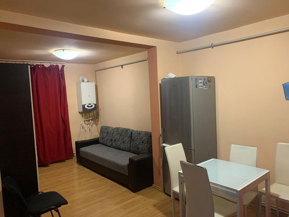 Inchiriez apartament 2 camere în c5