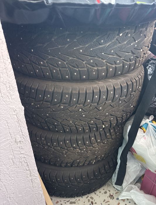 Шины, резина зимние шипованные Roadmarch Winter Xpro Studs 235/55 R18