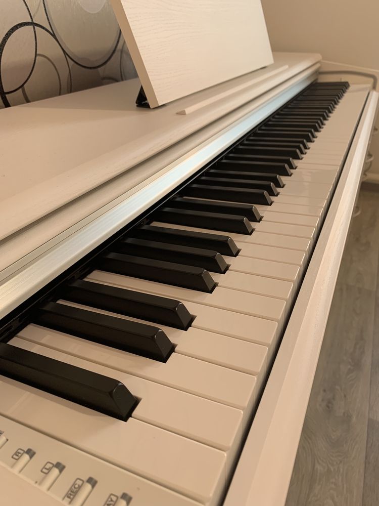 Срочно продается цифровое НОВОЕ пианино Yamaha YDP-144