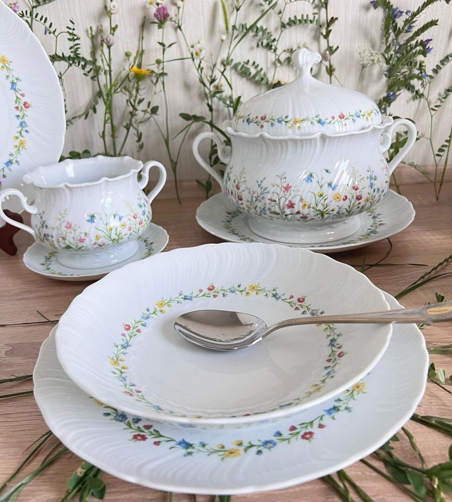 Set vesela portelan englez 6 persoane Royal Tettau