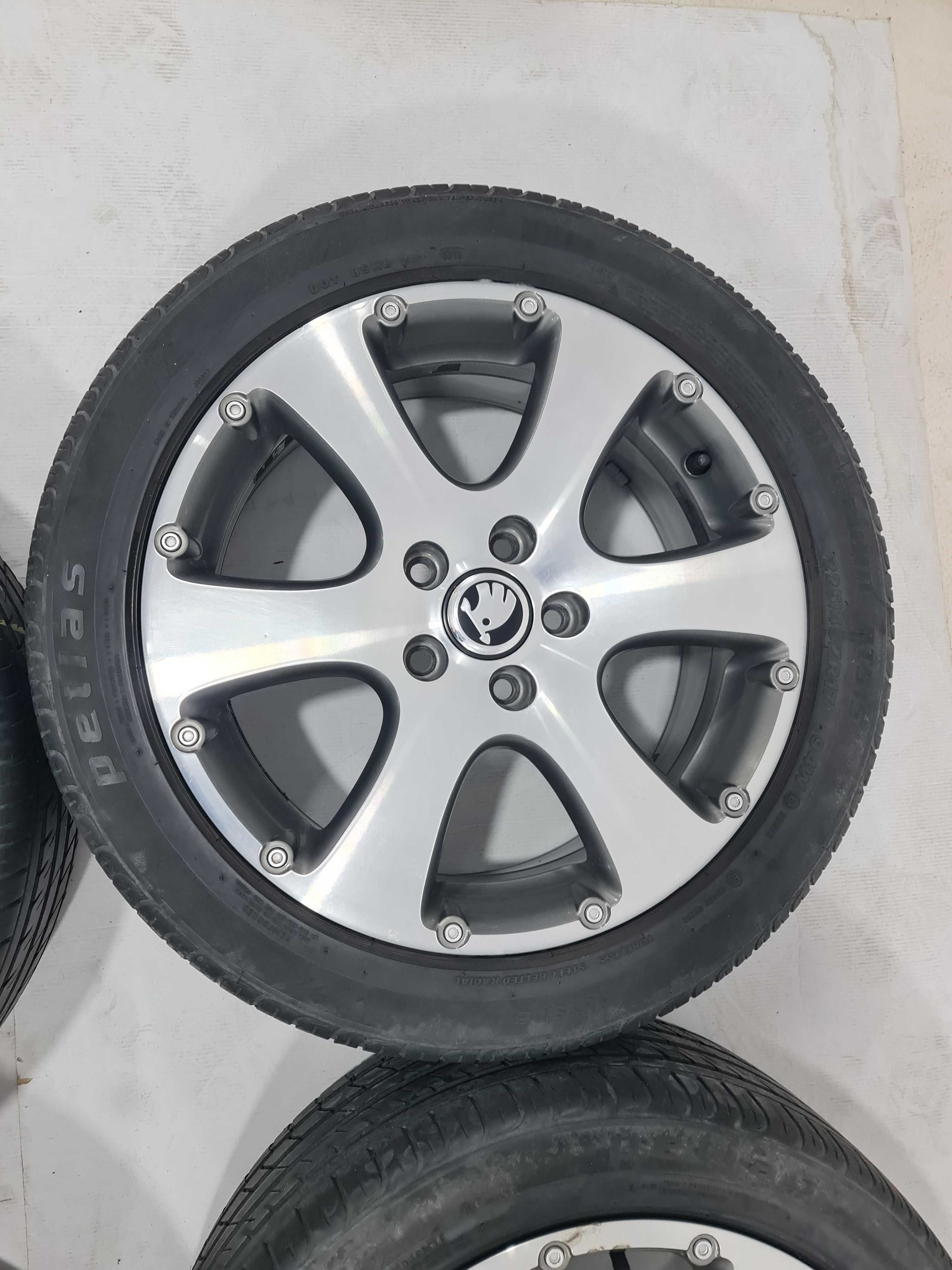 Jante 17 OEM Skoda Octavia Superb Yeti in 2 latimi