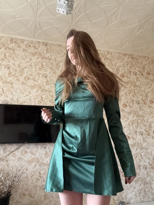 Продам платье новое