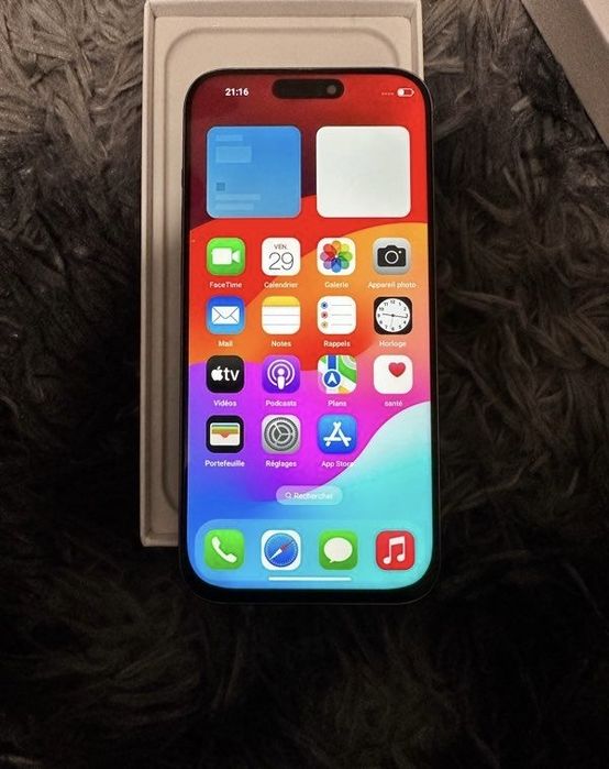 айфон 16 , в идеальном состоянии