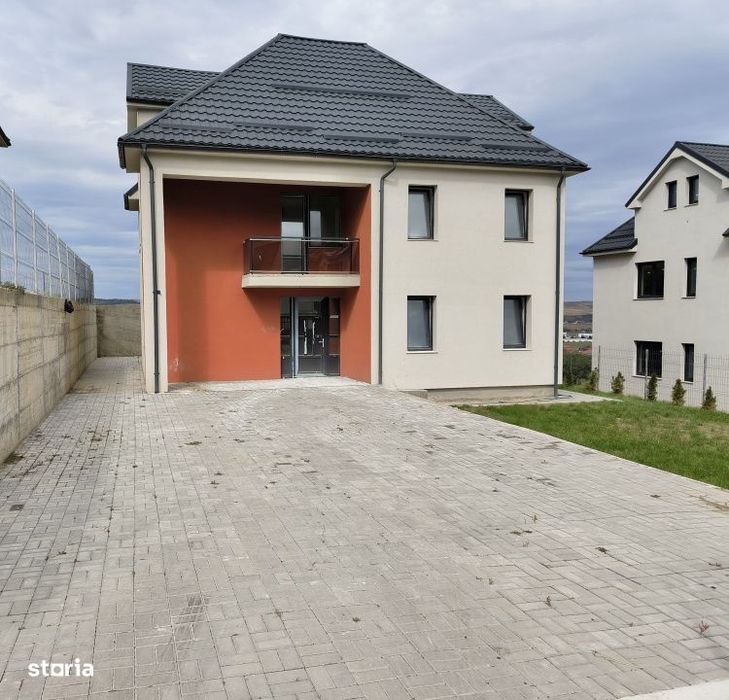 Casa individuala , 4 camere, 172mp, teren 440mp, Dezmir